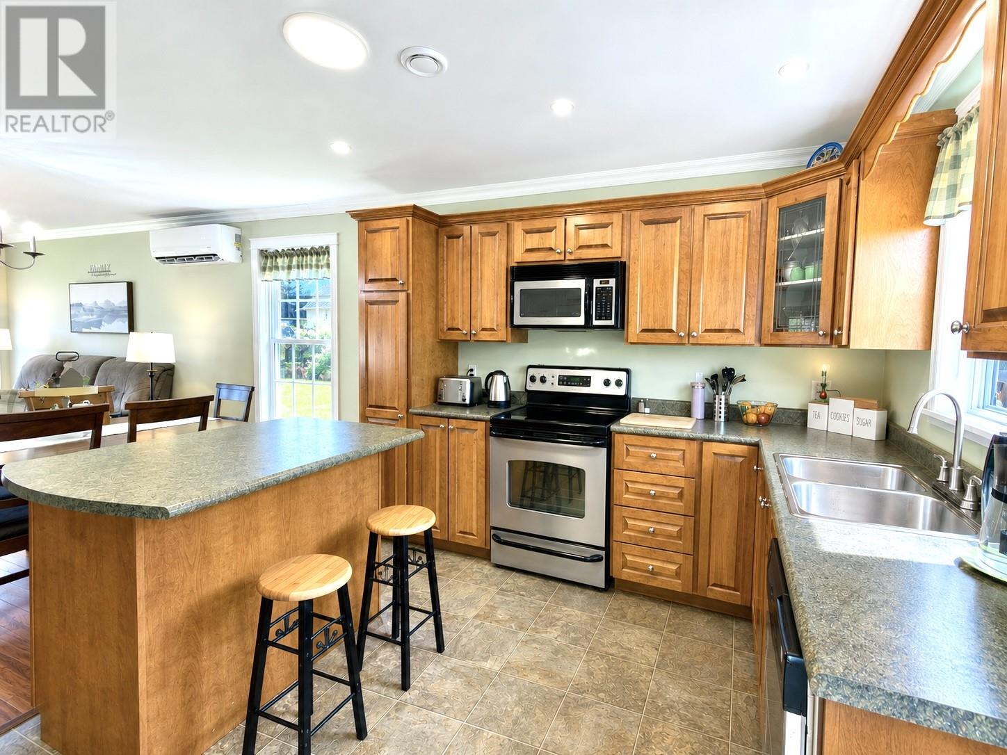 76 CLEARWATER Drive, CLARENVILLE — photo 16