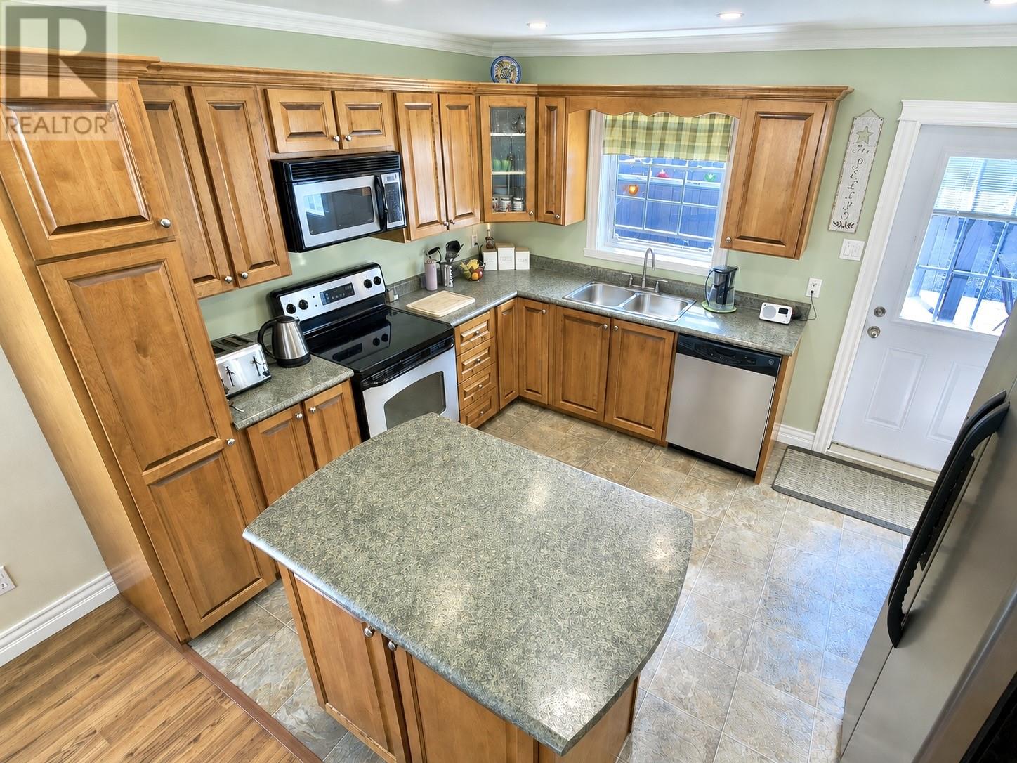 76 CLEARWATER Drive, CLARENVILLE — photo 17