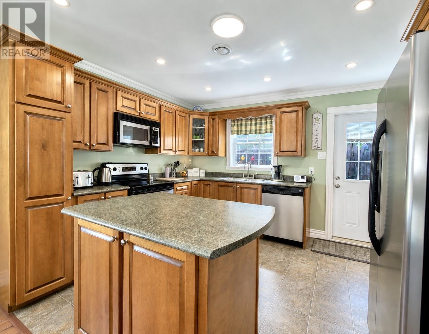 76 CLEARWATER Drive, CLARENVILLE — photo 18