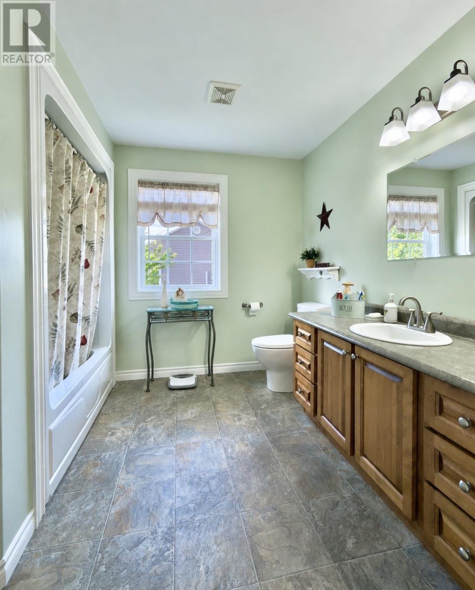 76 CLEARWATER Drive, CLARENVILLE — photo 25