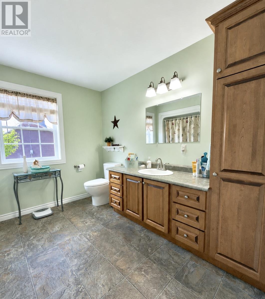 76 CLEARWATER Drive, CLARENVILLE — photo 26