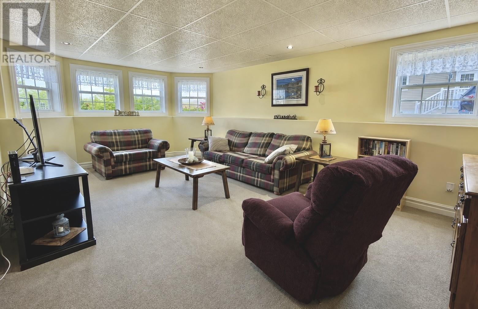 76 CLEARWATER Drive, CLARENVILLE — photo 29