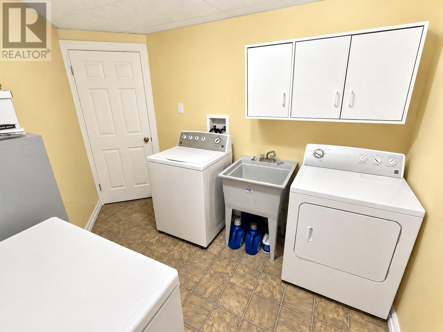 76 CLEARWATER Drive, CLARENVILLE — photo 34