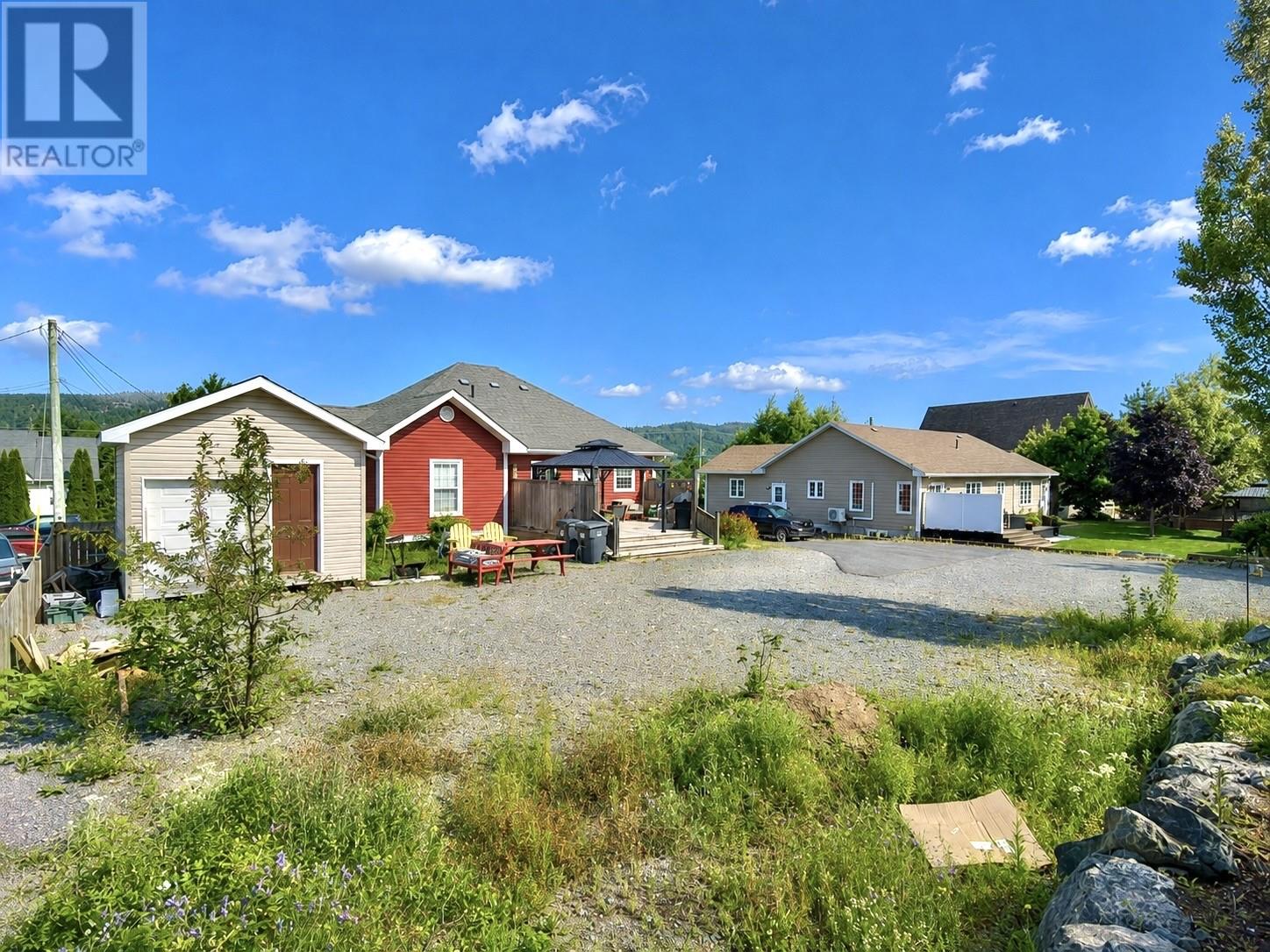 76 CLEARWATER Drive, CLARENVILLE — photo 6