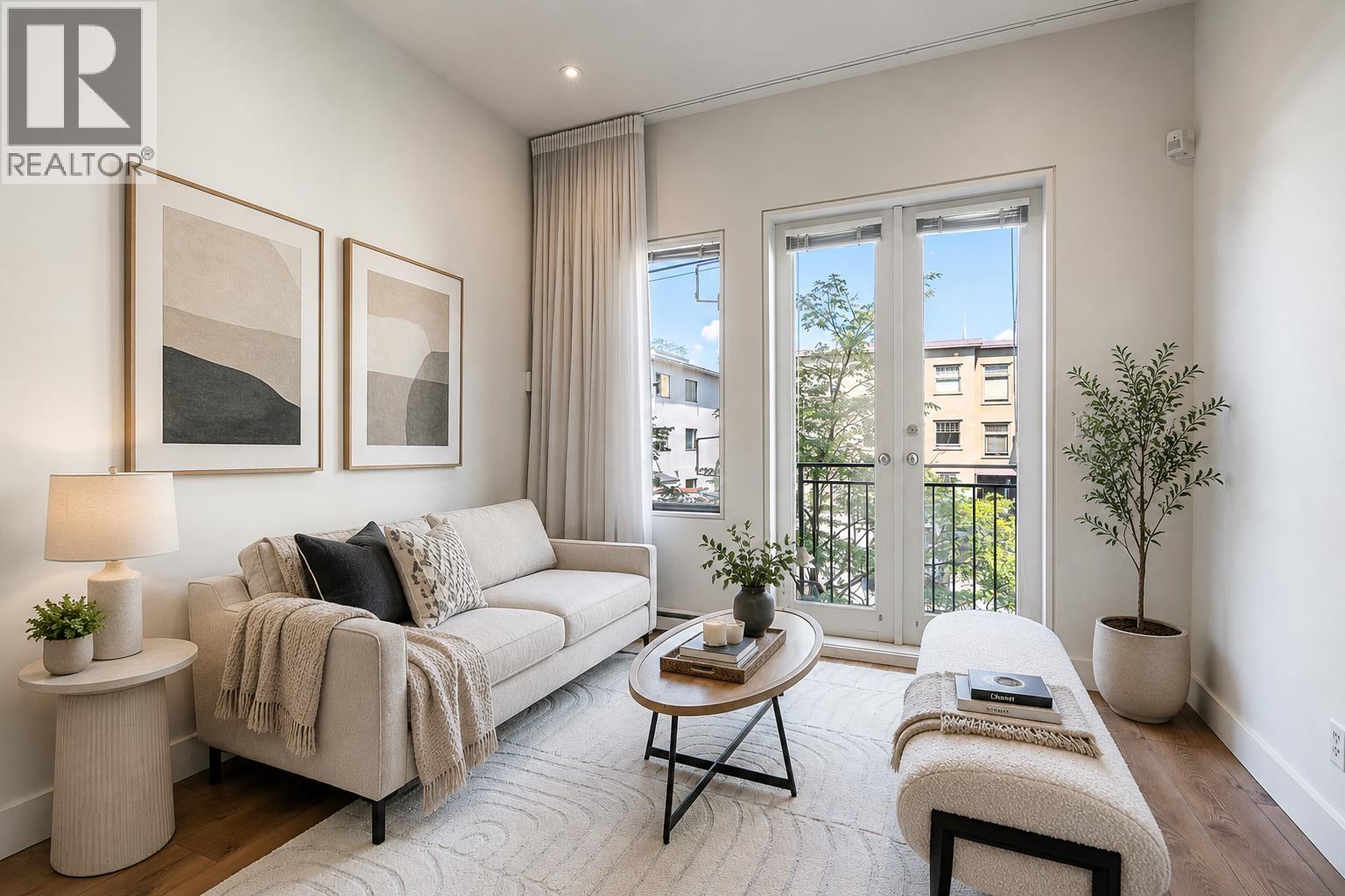 1 1425 W 11TH AVENUE, Vancouver, British Columbia