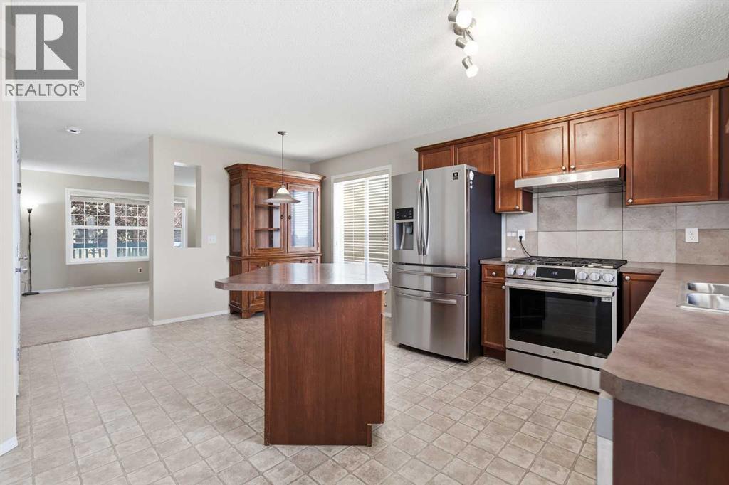 260 Covemeadow Road NE, Calgary, Alberta  T3K 6E6 - Photo 11 - A2318448