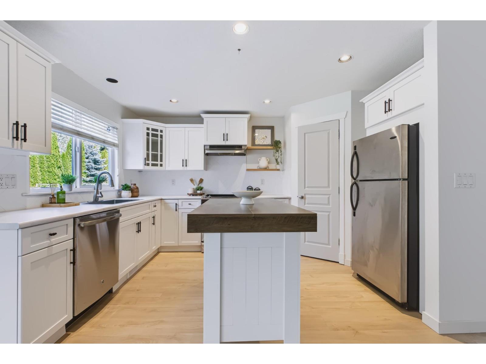 20613 66a Avenue, Langley, British Columbia  V2Y 2Y4 - Photo 11 - R3156144