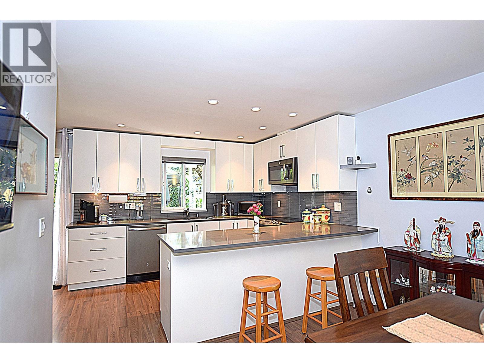 2904 Tatla Place, Coquitlam, British Columbia  V3C 4W8 - Photo 4 - R3156629