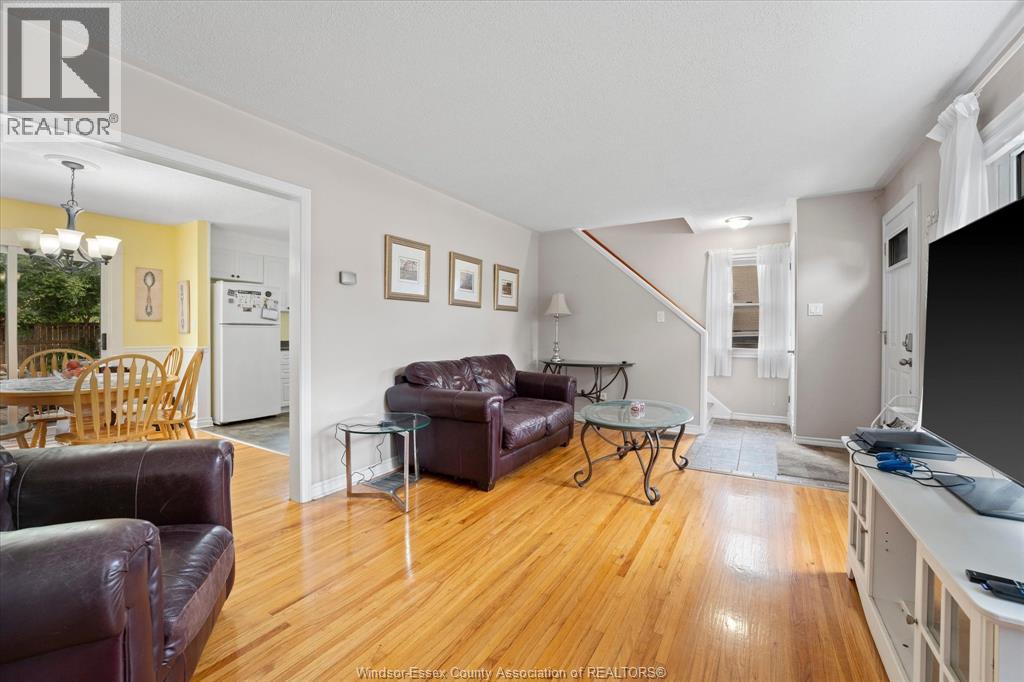 2258 Tecumseh Road West, Windsor, Ontario  N9B 1W1 - Photo 5 - 26020160