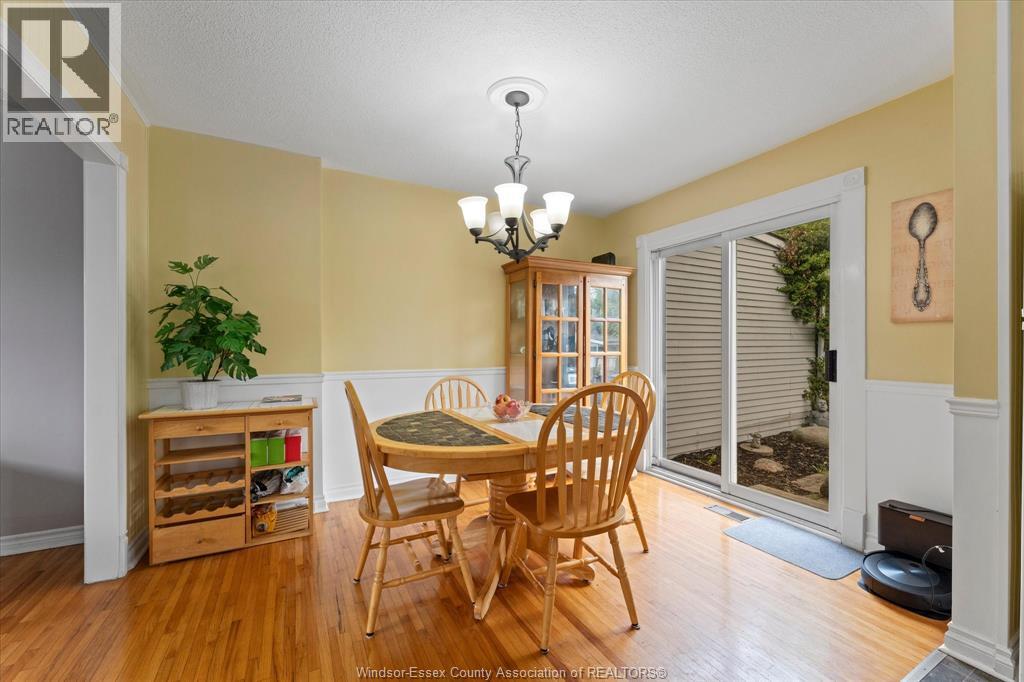 2258 Tecumseh Road West, Windsor, Ontario  N9B 1W1 - Photo 9 - 26020160