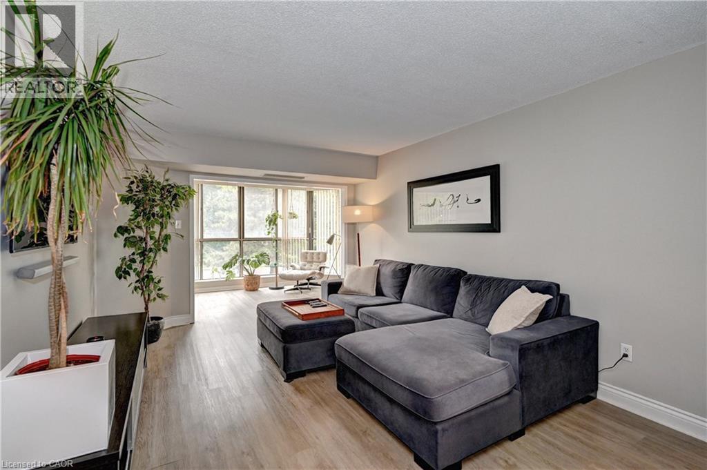 265 Westcourt Place Unit# 210, Waterloo, Ontario  N2L 6E4 - Photo 1 - 40856612