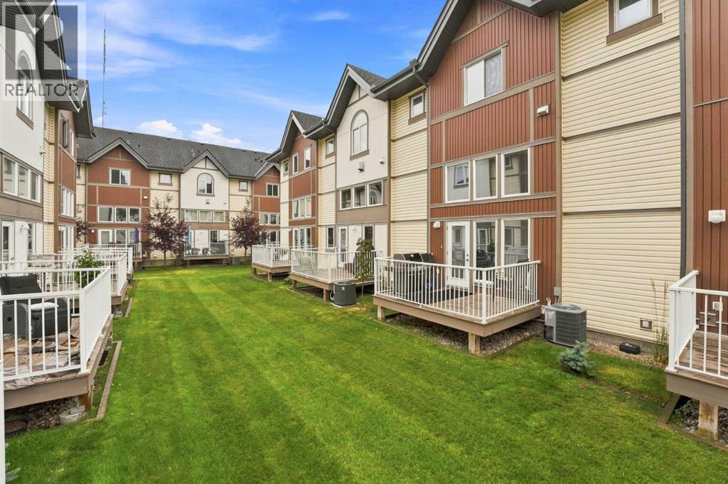 804 Wentworth Villas Sw, Calgary, Alberta  T3E 0K6 - Photo 4 - A2337257
