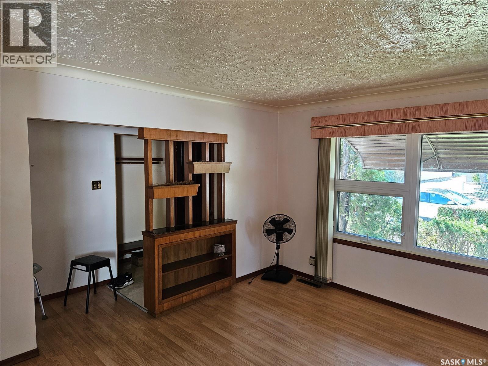 1311 Rothwell Street, Regina, Saskatchewan  S4N 2B2 - Photo 1 - SK045816