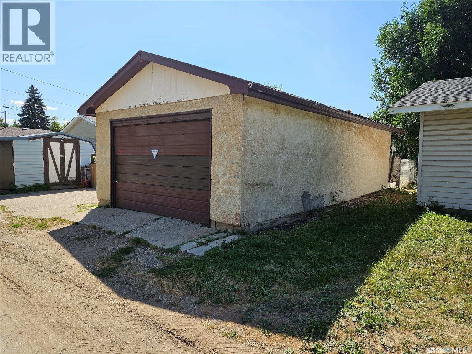 1311 Rothwell Street, Regina, Saskatchewan  S4N 2B2 - Photo 7 - SK045816