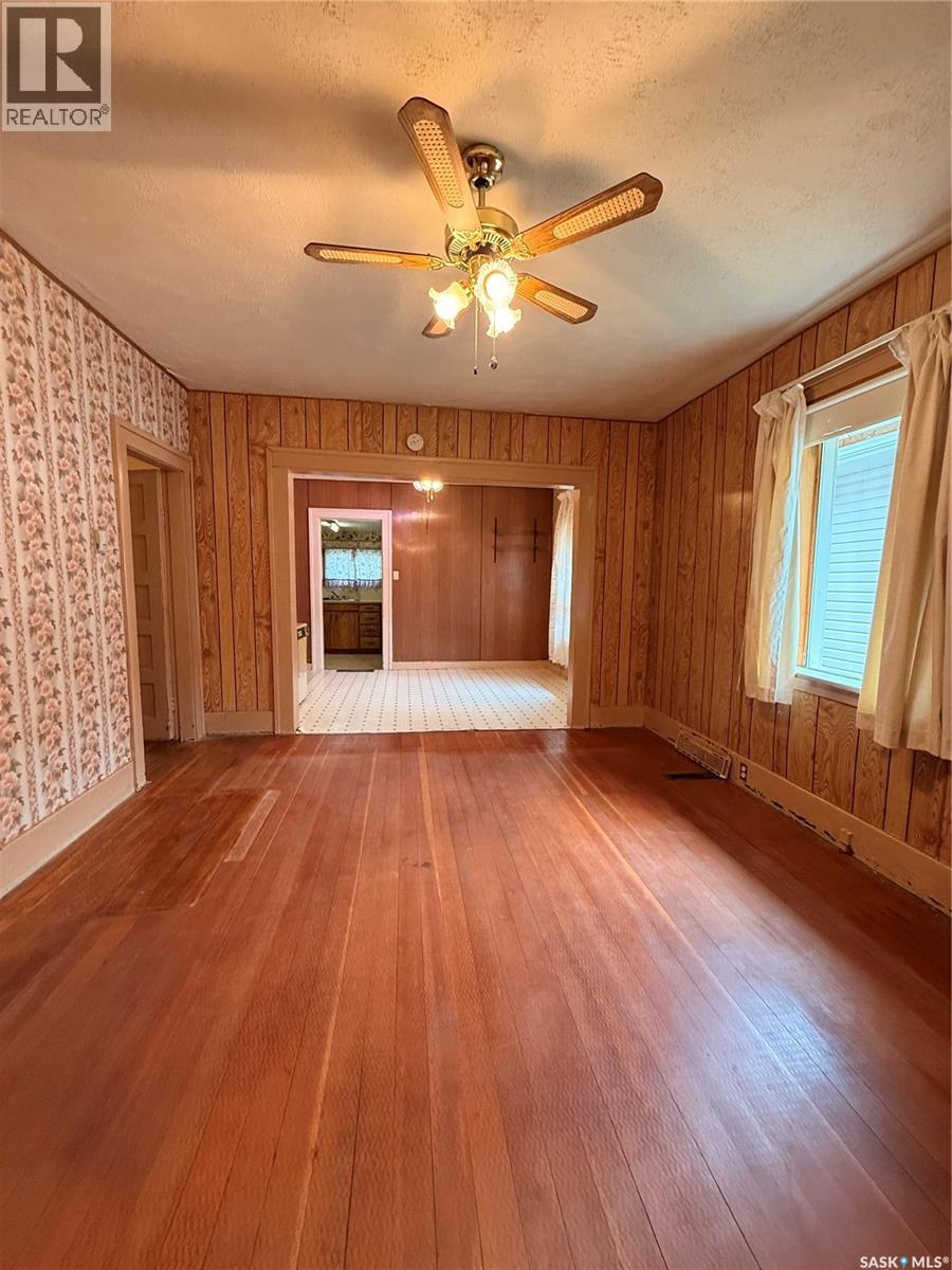 538 Centre Street, Shaunavon, Saskatchewan  S0N 2M0 - Photo 15 - SK045803