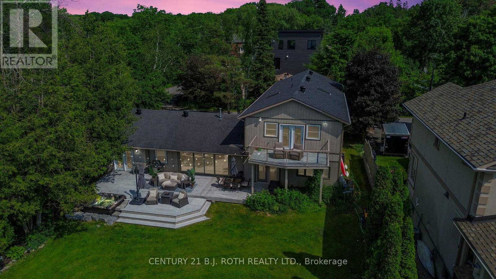 58 WHITE OAKS ROAD, Barrie, Ontario