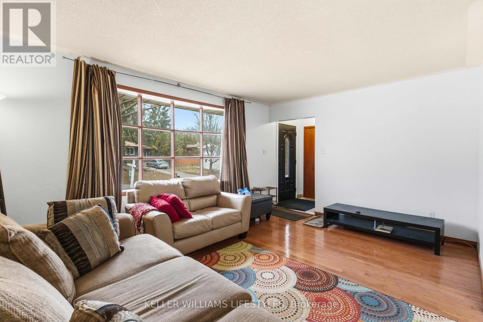 156 Paperbirch Crescent, London North, Ontario  N6G 1L7 - Photo 8 - X13687818