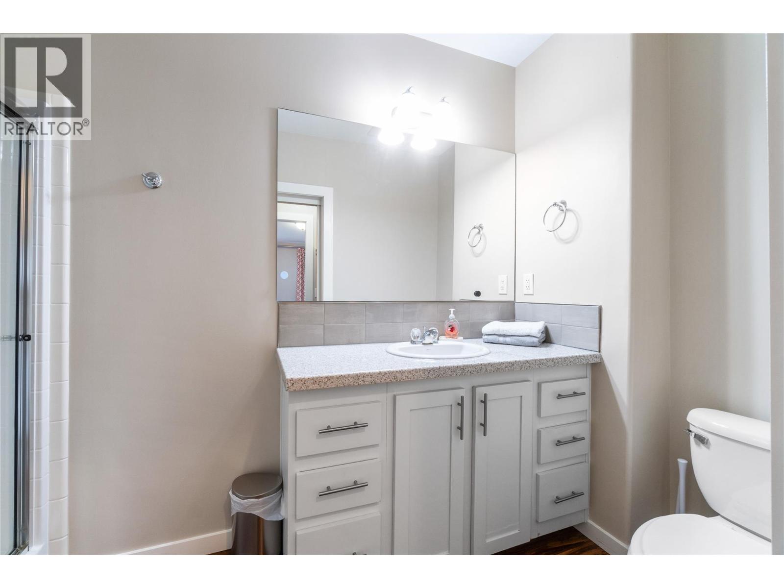 405 97a Highway, Sicamous, British Columbia  V0E 2V1 - Photo 35 - 10371068