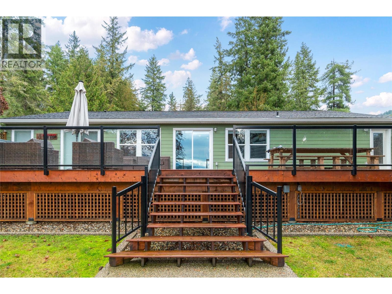 405 97a Highway, Sicamous, British Columbia  V0E 2V1 - Photo 10 - 10371068