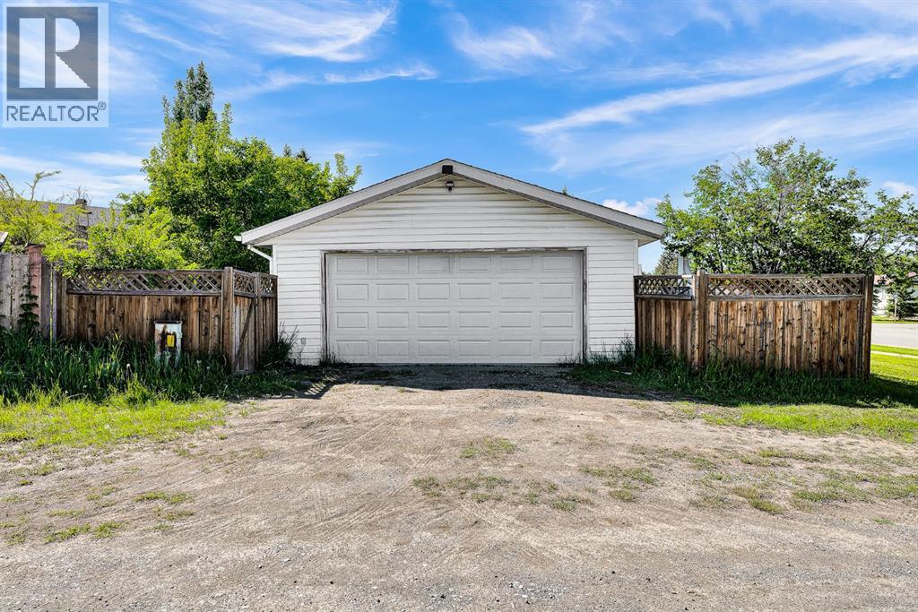 502 Maplewood Drive, Diamond Valley, Alberta  T0L 0H0 - Photo 47 - A2320520