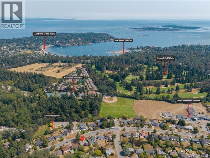 3512 Henderson Rd, Oak Bay, British Columbia  V8P 5B1 - Photo 54 - 1047059