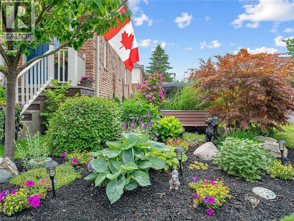 710 Spring Gardens Road Unit# 65, Burlington, Ontario  L7T 4K7 - Photo 3 - 40844193