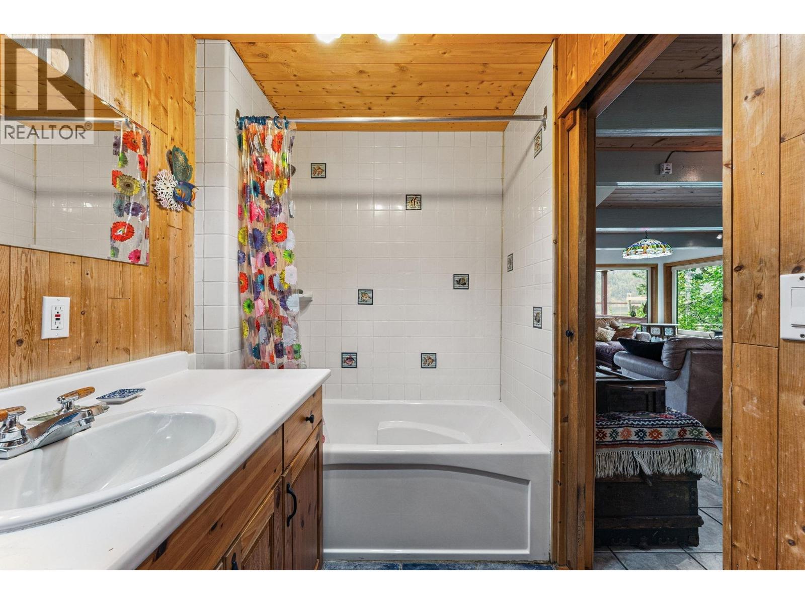 12 & 13 Coldwell Beach, North Vancouver, British Columbia  V0V 0V0 - Photo 31 - R3137316