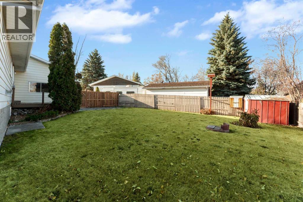 6 Woodland Close, Sylvan Lake, Alberta  T4S 1L9 - Photo 43 - A2327396