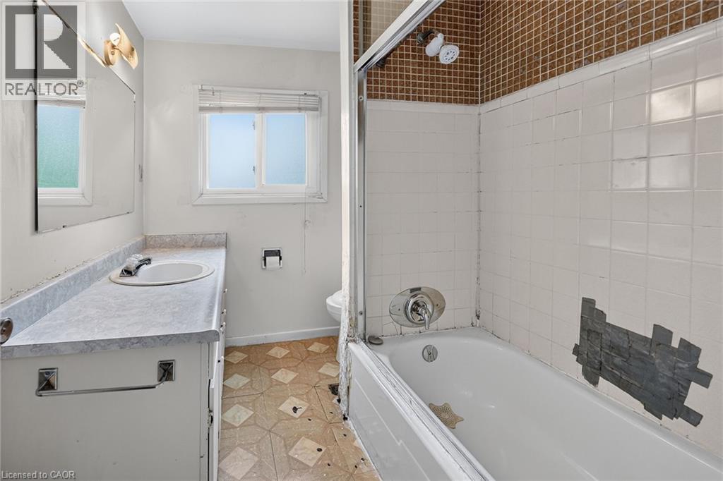 125 Bonaventure Drive Unit# 50, Hamilton, Ontario  L9C 5Y9 - Photo 18 - 40852154