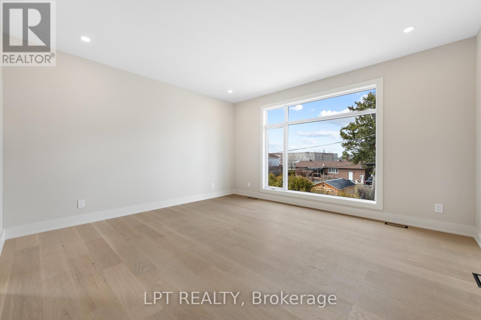 15 Briggs Avenue, Ottawa, Ontario  K2E 6W5 - Photo 43 - X13687724