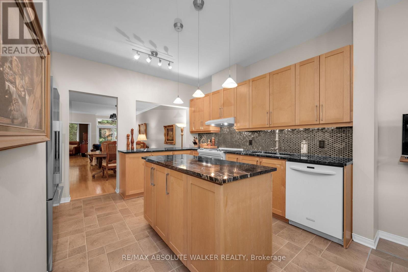 1547 Henri Lauzon Street, Ottawa, Ontario  K1C 7R9 - Photo 5 - X13687730