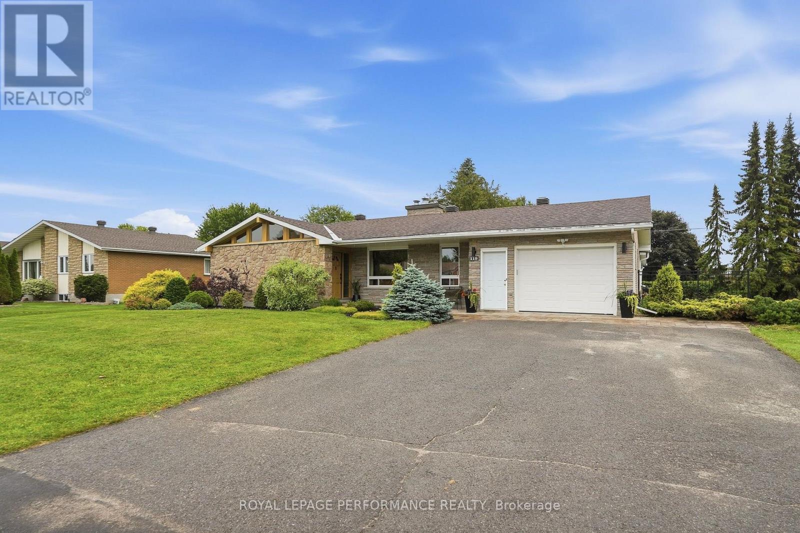 119 Centenaire Street, Russell, Ontario