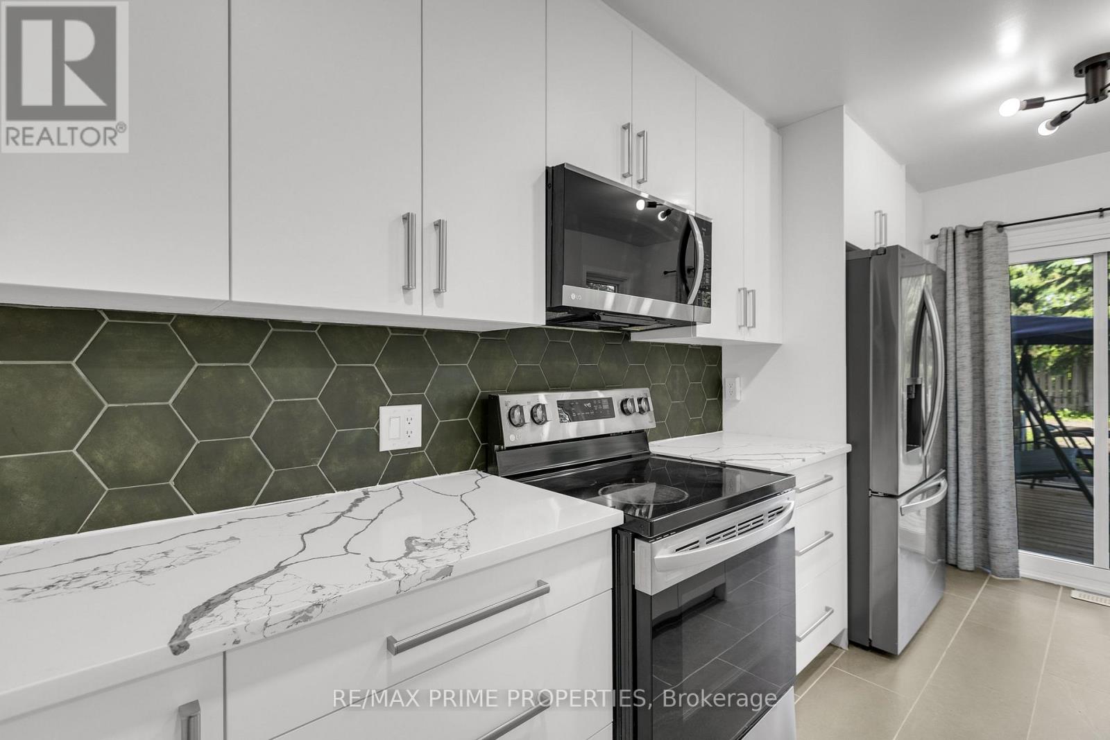 1531 Kamouraska Circle, Ottawa, Ontario  K1C 3J1 - Photo 12 - X13687800