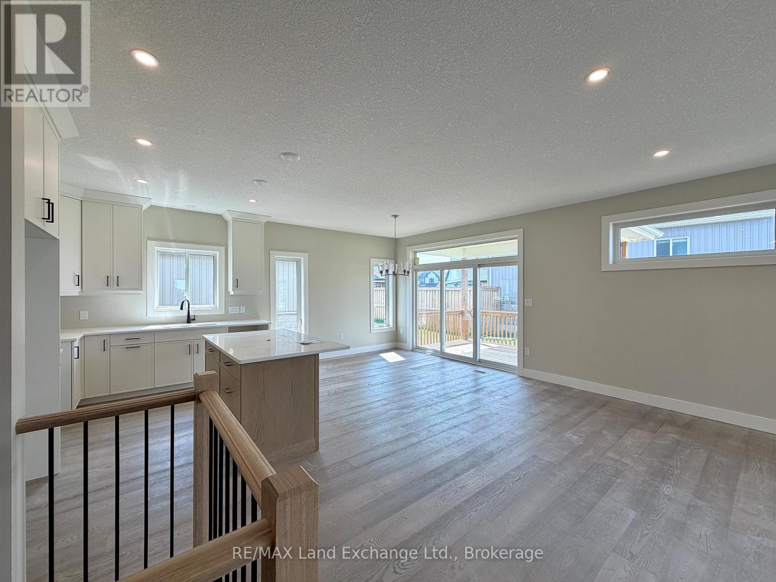 159 Westlinks Drive, Saugeen Shores, Ontario  N0H 2C3 - Photo 13 - X12604940
