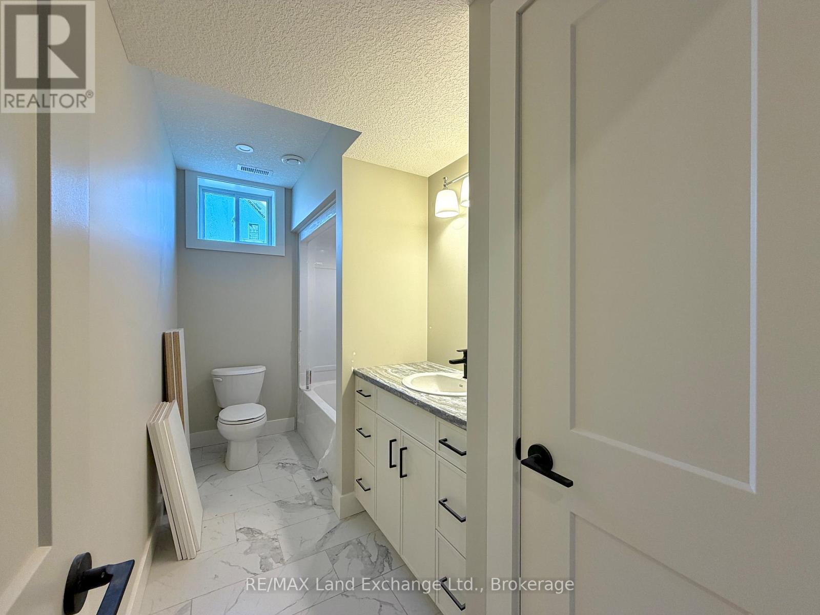 159 Westlinks Drive, Saugeen Shores, Ontario  N0H 2C3 - Photo 18 - X12604940