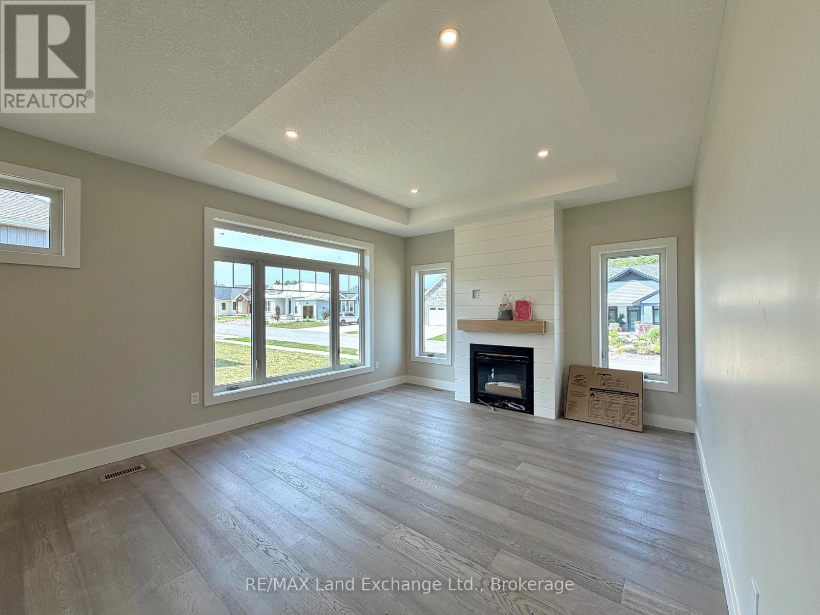 159 Westlinks Drive, Saugeen Shores, Ontario  N0H 2C3 - Photo 9 - X12604940