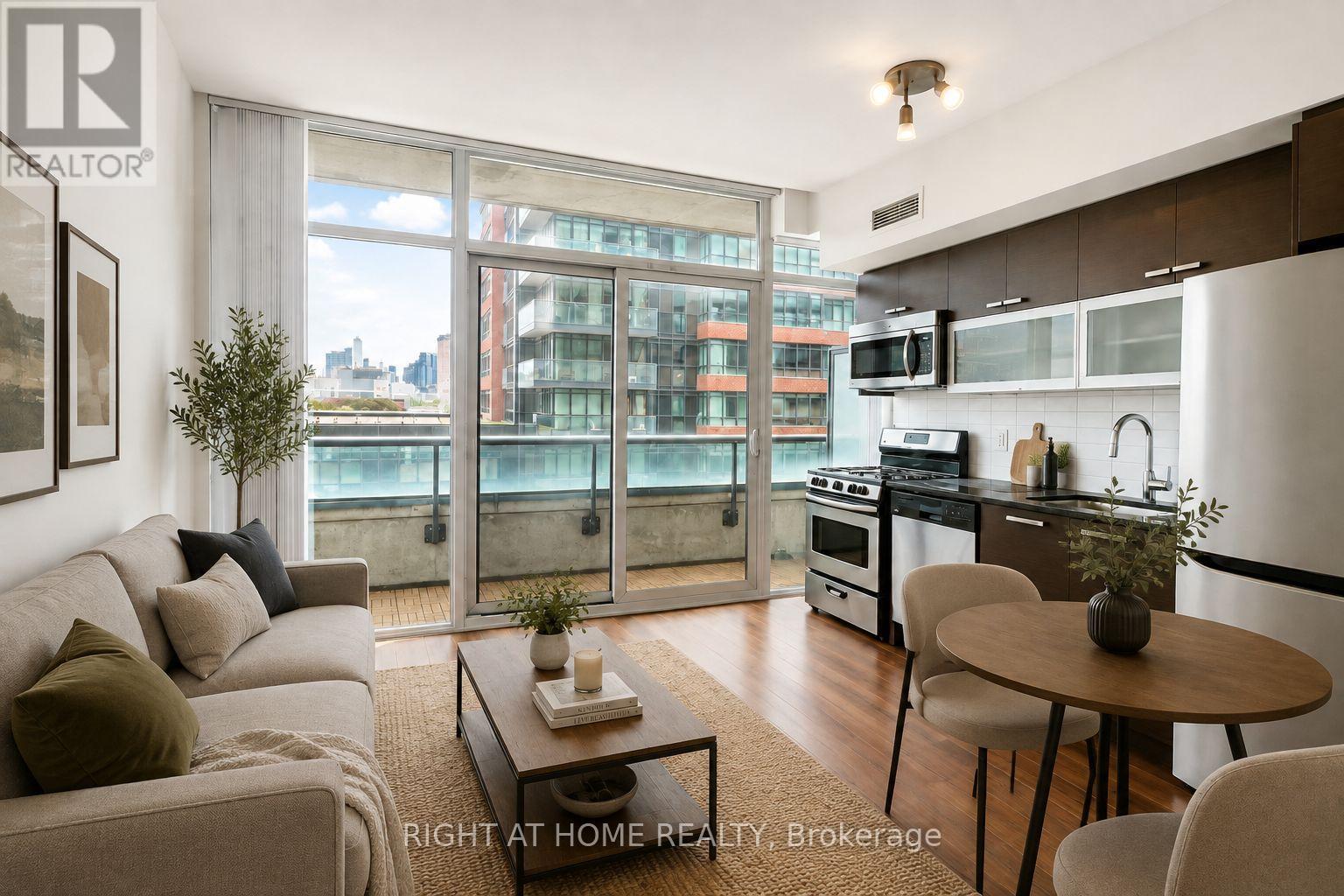 827e - 36 Lisgar Street, Toronto, Ontario  M6J 0C7 - Photo 2 - C13687874