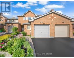 33 HEAVER DRIVE, Whitby, Ontario