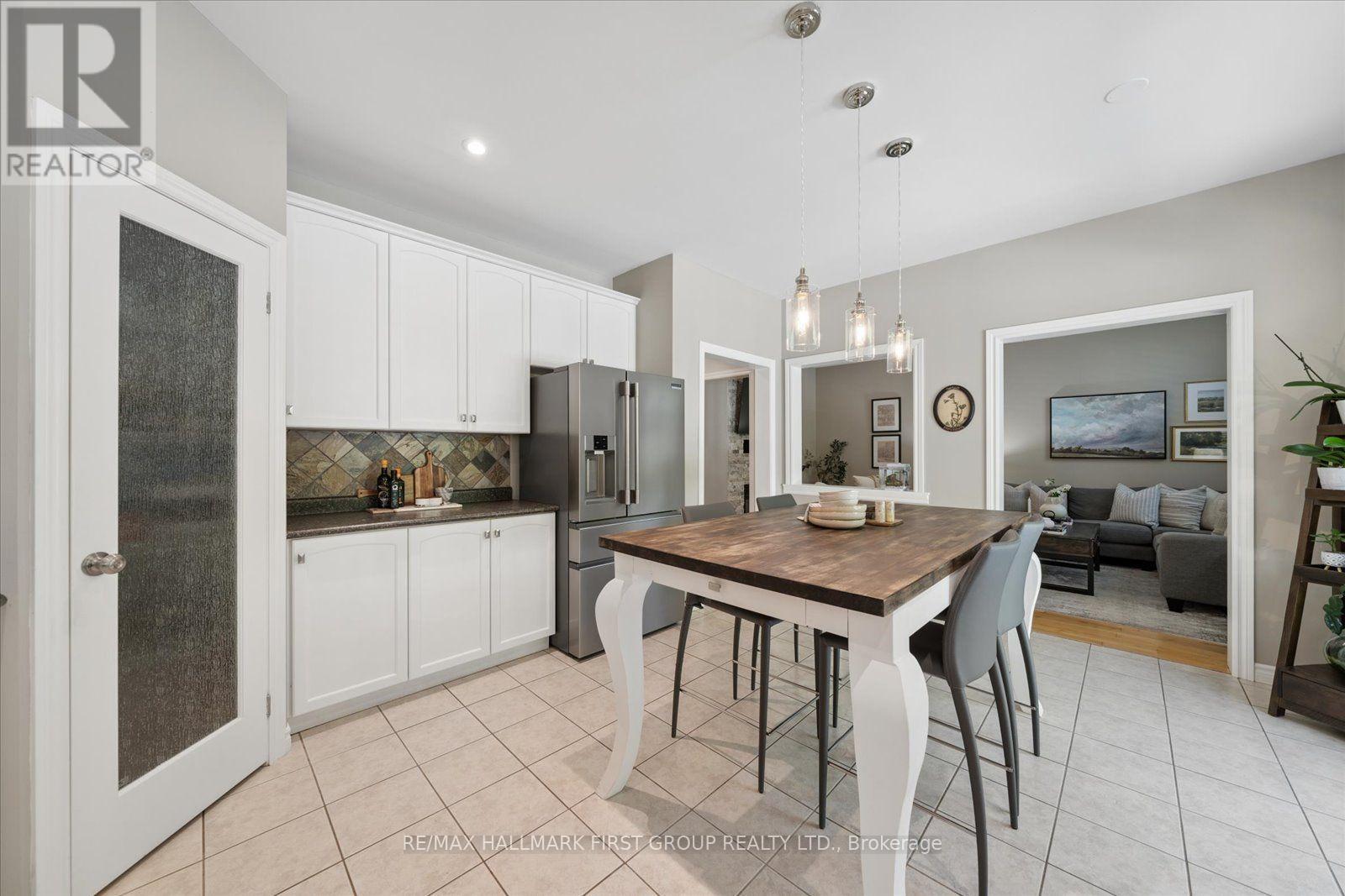 9 Pebblebrook Crescent, Whitby, Ontario  L1R 3P4 - Photo 9 - E13687680