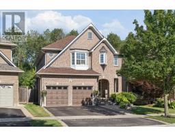 9 PEBBLEBROOK CRESCENT, Whitby, Ontario