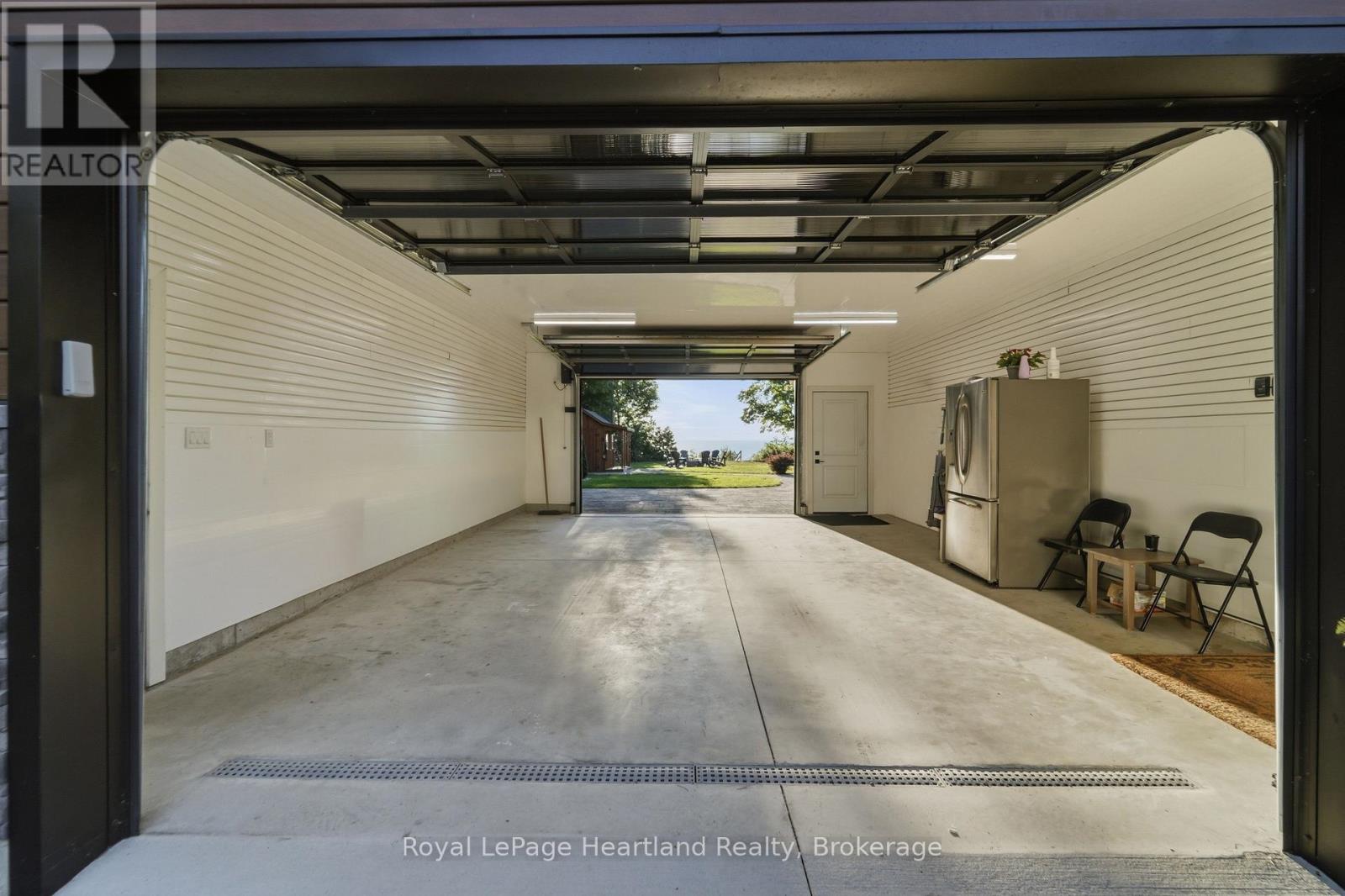 81750b Lake Avenue, Ashfield-Colborne-Wawanosh, Ontario N7A 3Y2 - Photo 40 - X13687706