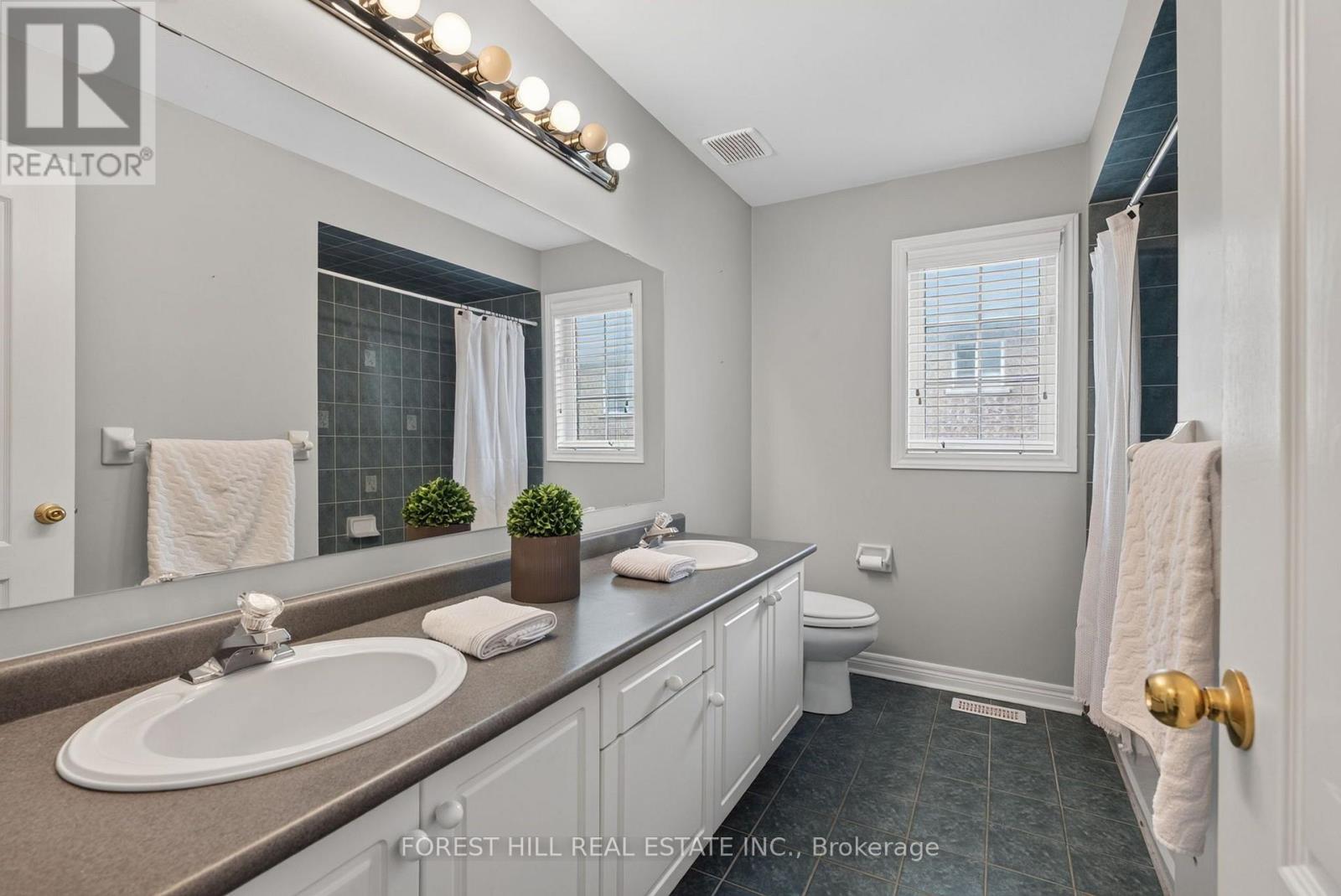 2 Foxfield Crescent, Vaughan, Ontario  L4K 5G2 - Photo 26 - N13687654