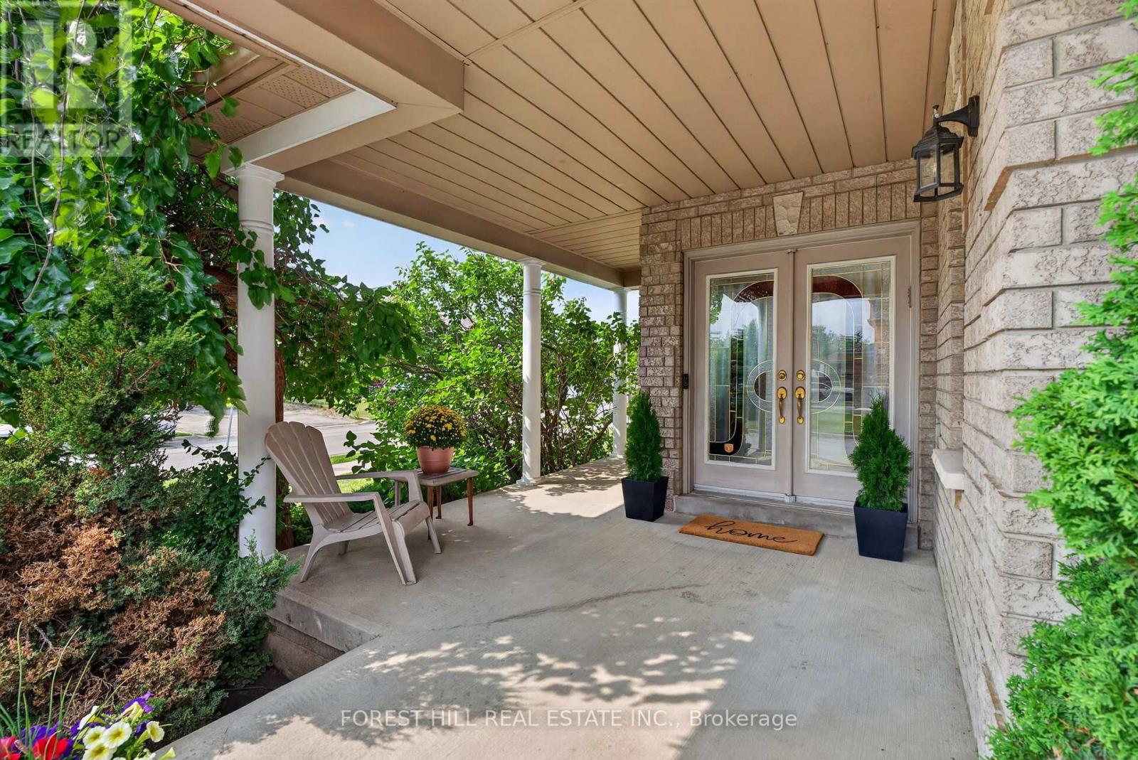2 Foxfield Crescent, Vaughan, Ontario  L4K 5G2 - Photo 3 - N13687654