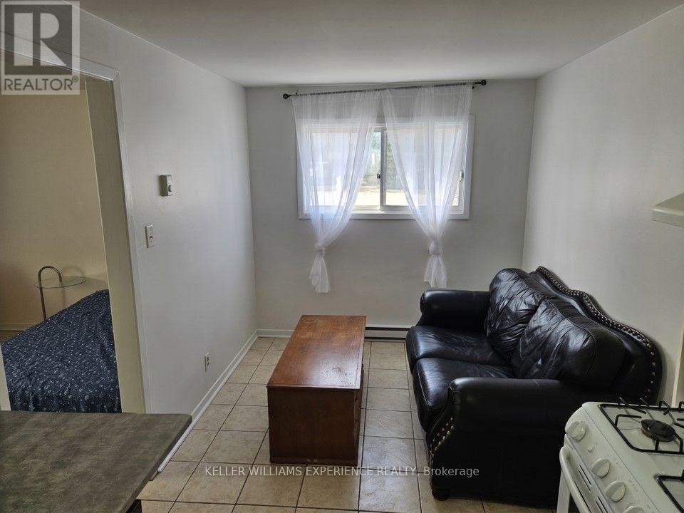 8867 Mckinnon Road, Essa, Ontario  L3W 0V9 - Photo 9 - N13687672