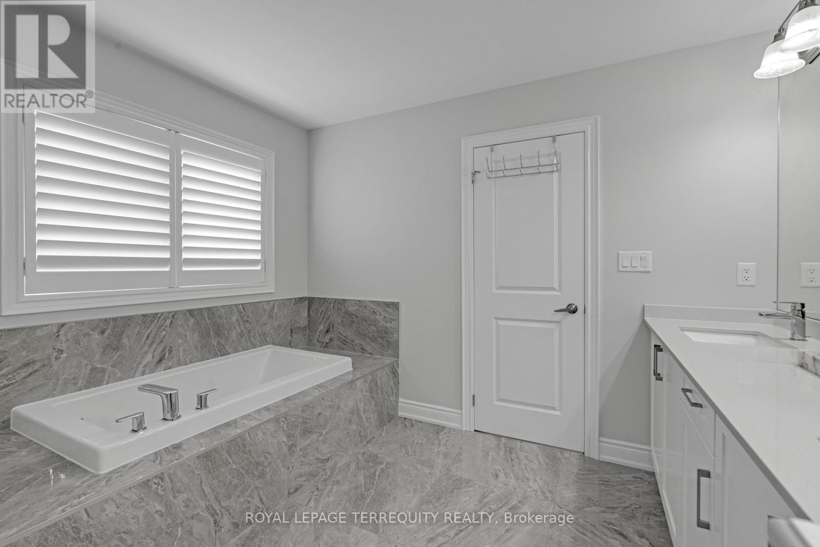 24 Hydrangea Hollow, East Gwillimbury, Ontario  L9N 0T3 - Photo 22 - N13687702