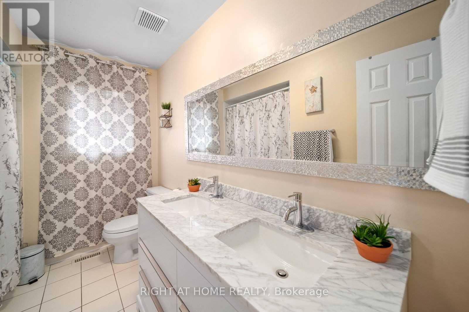 94 Ward Drive, Barrie (Painswick South), Ontario  L4N 8A2 - Photo 17 - S13687660