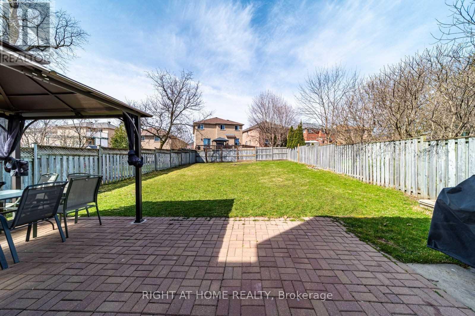 94 Ward Drive, Barrie (Painswick South), Ontario  L4N 8A2 - Photo 19 - S13687660