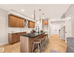 8297 Kiriak LO SW, Edmonton, Alberta