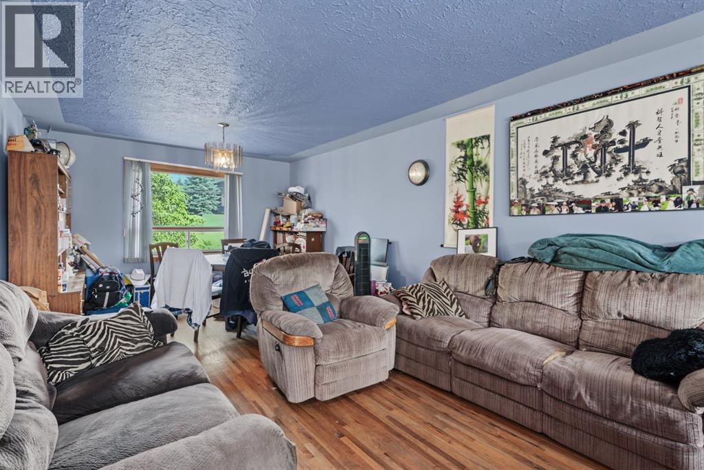 2620 5 Avenue NW, Calgary, Alberta  T2N 0T6 - Photo 4 - A2323081