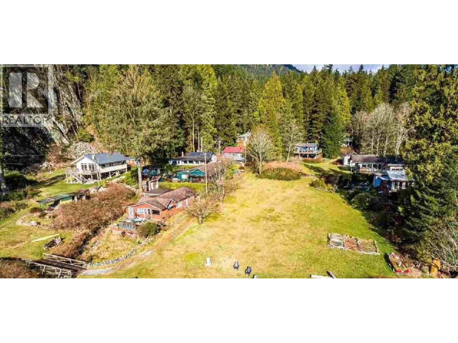 6 Brighton Beach, North Vancouver, British Columbia  V0V 0V0 - Photo 21 - R3093418